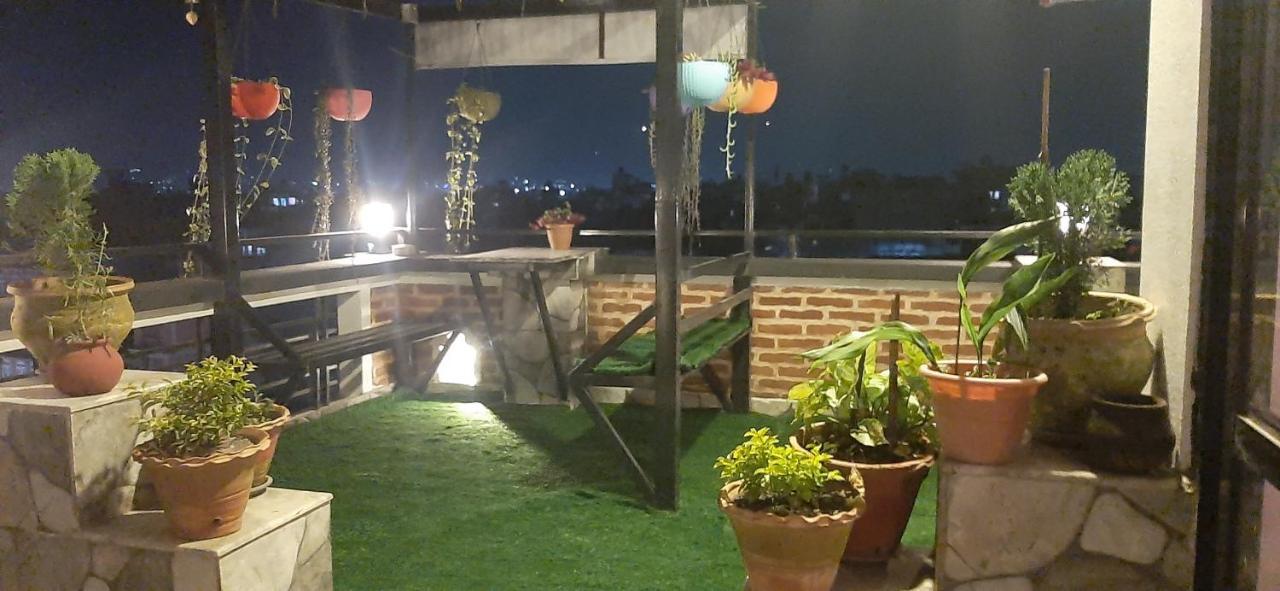 Looniva Guest House Lalitpur Exterior photo