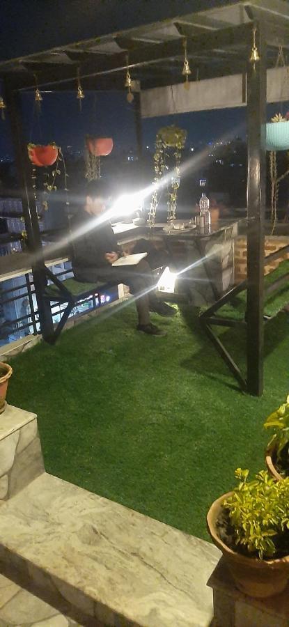 Looniva Guest House Lalitpur Exterior photo